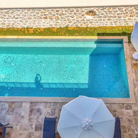 Tanyeli 4 Hotel